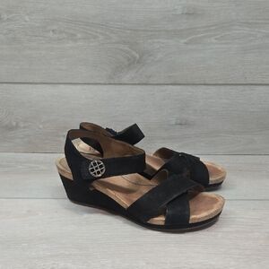 Ugg Australia Women's Black Wedge Leather Sandals Shoes Sz 6.5